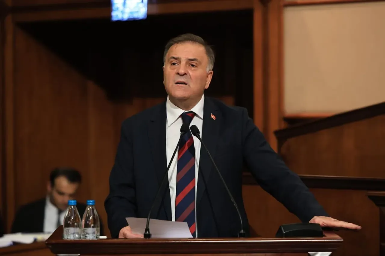 İstanbul Çekmeköf'ün Geleceği İçin Önemli Toplantı: Çekmeköy Belediye Başkanı İBB Meclisinde İstanbul Çekmeköf'ün Geleceği İçin Önemli Toplantı: Çekmeköy Belediye Başkanı İBB Meclisinde