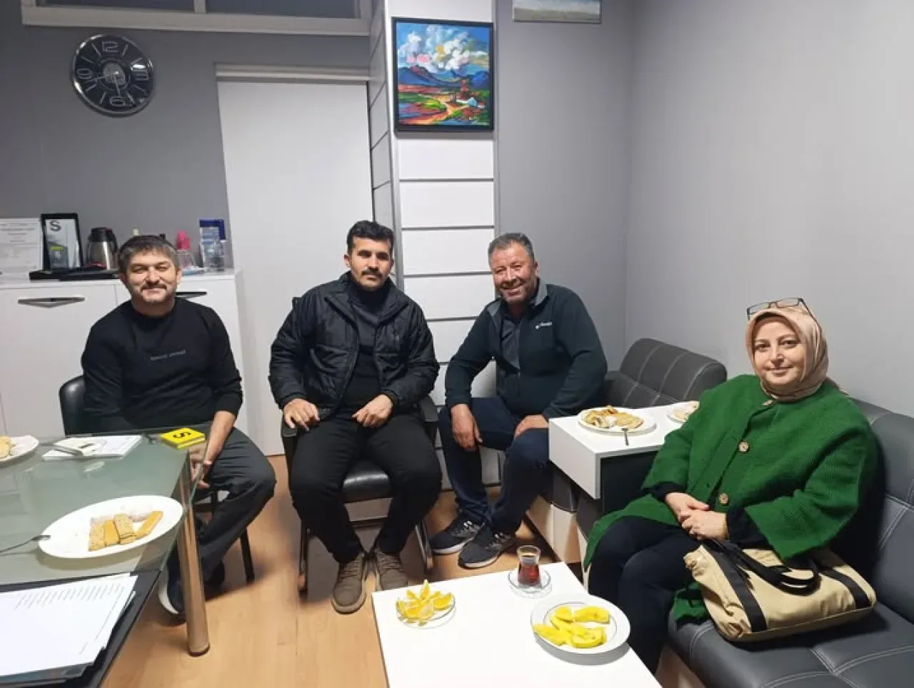 AK Parti Konyaaltı'nda Kasım Ayı Mahalle Toplantısı Gerçekleştirildi AK Parti Konyaaltı'nda Kasım Ayı Mahalle Toplantısı Gerçekleştirildi
