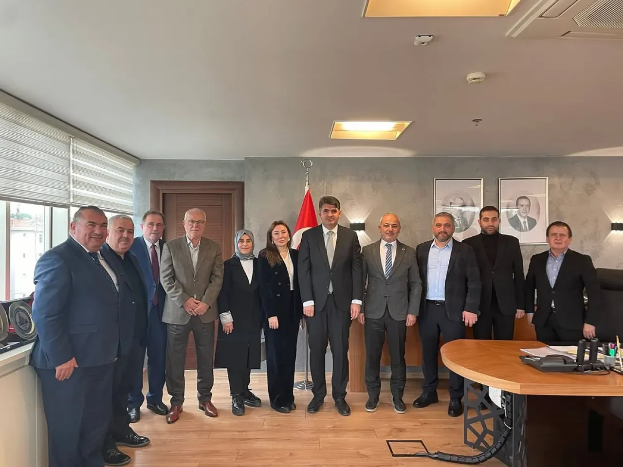 Sarıyer AK Parti Meclis Üyeleri Kaymakam Kalaylı'yı Ziyaret Etti Sarıyer AK Parti Meclis Üyeleri Kaymakam Kalaylı'yı Ziyaret Etti