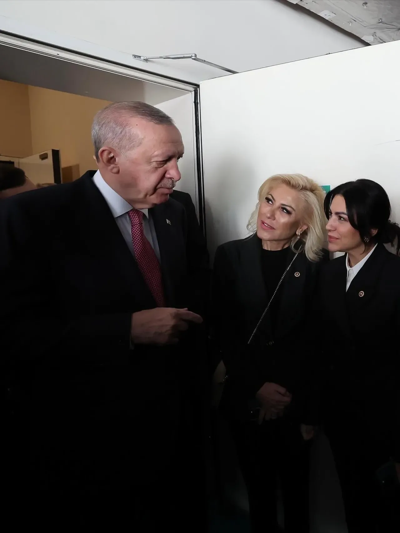 Aile ve Kültür Sanat Sempozyumu: Toplumsal Dönüşümde Ailenin Rolü Ele Alındı Aile ve Kültür Sanat Sempozyumu: Toplumsal Dönüşümde Ailenin Rolü Ele Alındı