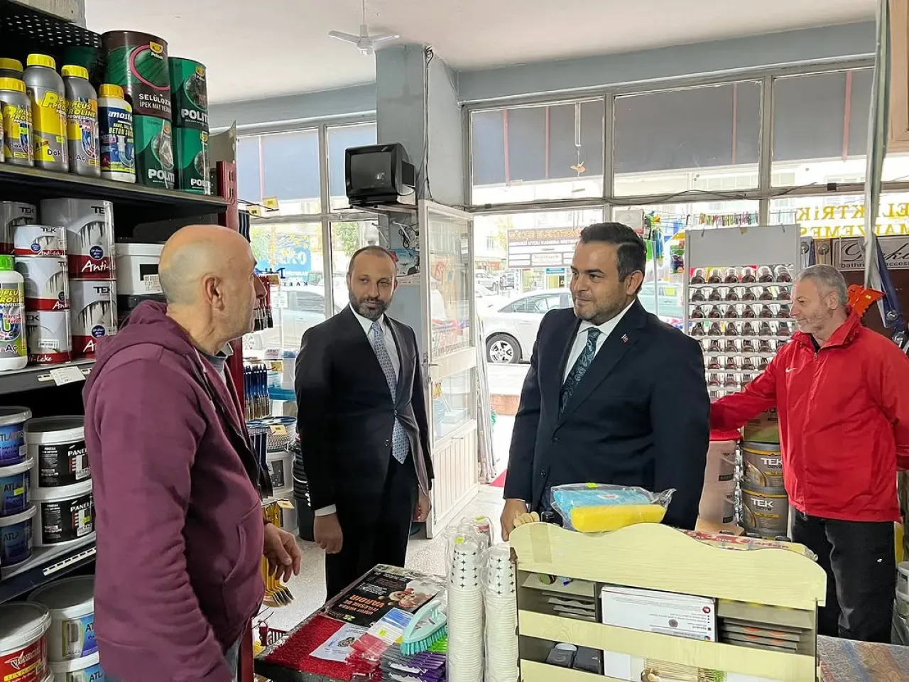 MHP Yenimahalle İlçe Temsilcileri, Demetevler Esnafını Ziyaret Etti MHP Yenimahalle İlçe Temsilcileri, Demetevler Esnafını Ziyaret Etti