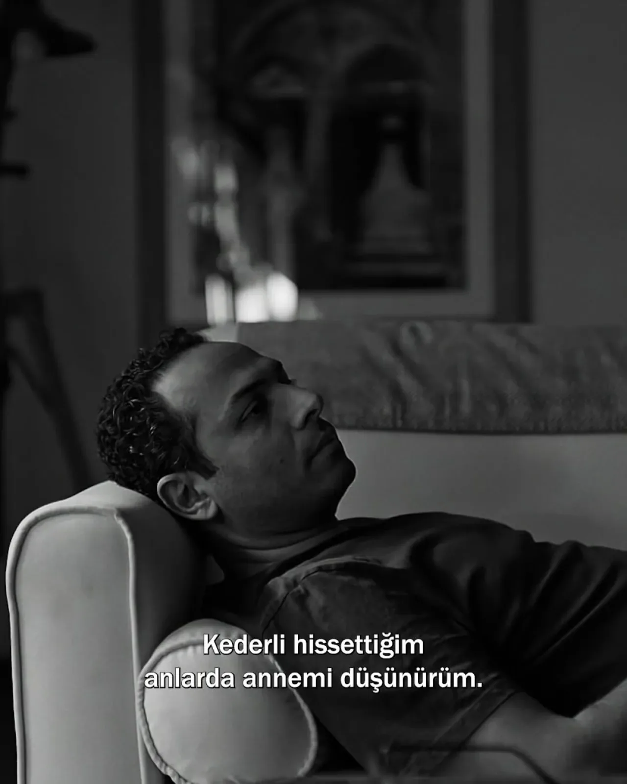 Ali Asgari'nin Ödüllü Belgeseli "Asit Bulutlarının Üstünde" Pera Müzesi'nde Ali Asgari'nin Ödüllü Belgeseli "Asit Bulutlarının Üstünde" Pera Müzesi'nde