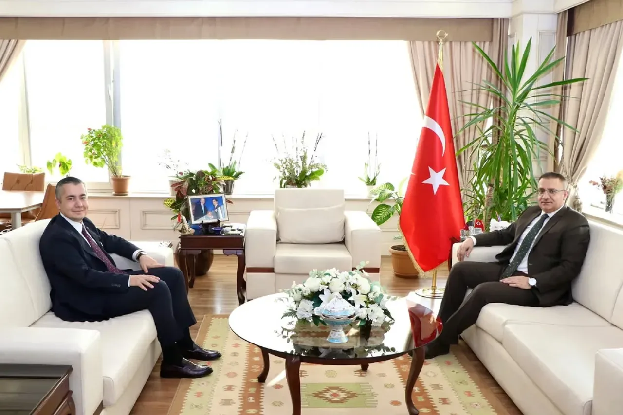 İstanbul Vali Yardımcısı, Sancaktepe Kaymakamı'nı Ziyaret Etti İstanbul Vali Yardımcısı, Sancaktepe Kaymakamı'nı Ziyaret Etti
