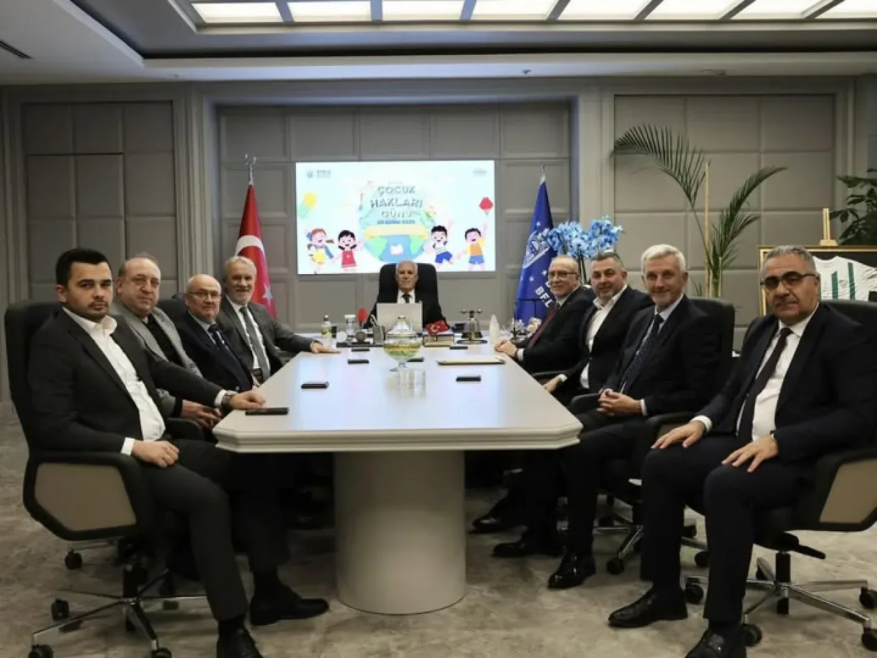Bursa Büyükşehir Belediye Başkanı Mustafa Bozbey, İnegöl TSO'yu Ağırladı Bursa Büyükşehir Belediye Başkanı Mustafa Bozbey, İnegöl TSO'yu Ağırladı
