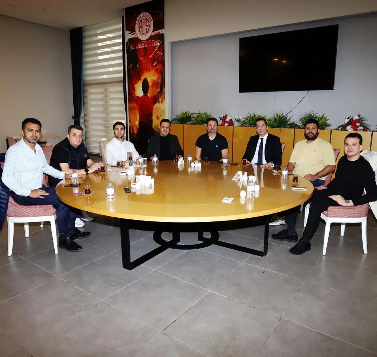 Antalyaspor Takımına Moral Barbekü Organizasyonu Düzenlendi Antalyaspor Takımına Moral Barbekü Organizasyonu Düzenlendi