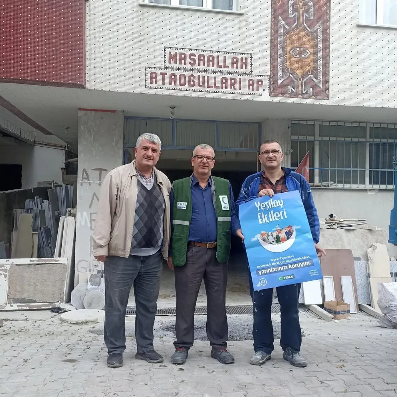 Yeşilay Sultangazi Şubesi, Esnaf Ziyaretleri ile Bağımlılıkla Mücadeleyi Anlattı Yeşilay Sultangazi Şubesi, Esnaf Ziyaretleri ile Bağımlılıkla Mücadeleyi Anlattı