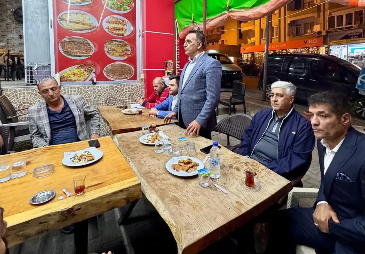 MHP Alanya'da "Hayırlı Günler Komşum" Ziyaretleri Başladı MHP Alanya'da "Hayırlı Günler Komşum" Ziyaretleri Başladı