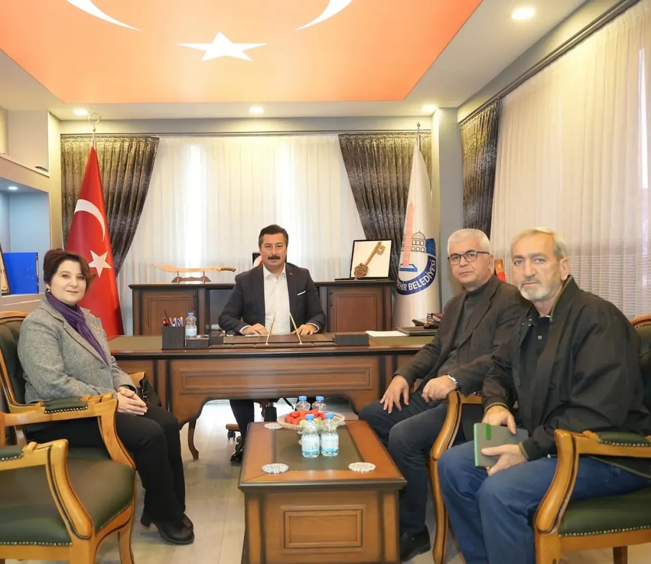 Bursa Yenişehir'de Belediye ve Kent Konseyi İş Birliği Toplantısı Bursa Yenişehir'de Belediye ve Kent Konseyi İş Birliği Toplantısı