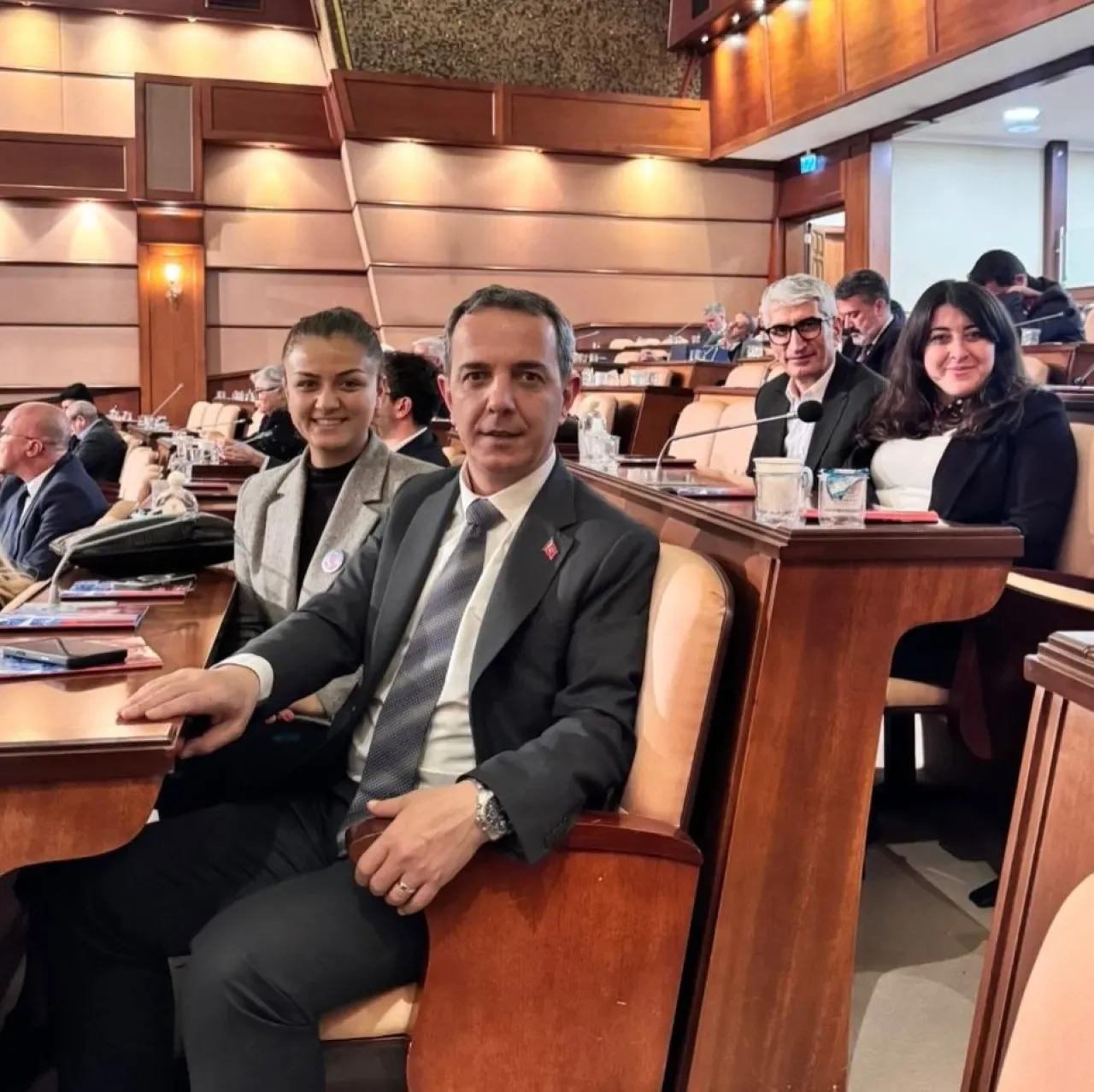 İBB Bütçe Görüşmeleri Tamamlandı: İstanbul İçin Mücadele Devam Edecek İBB Bütçe Görüşmeleri Tamamlandı: İstanbul İçin Mücadele Devam Edecek