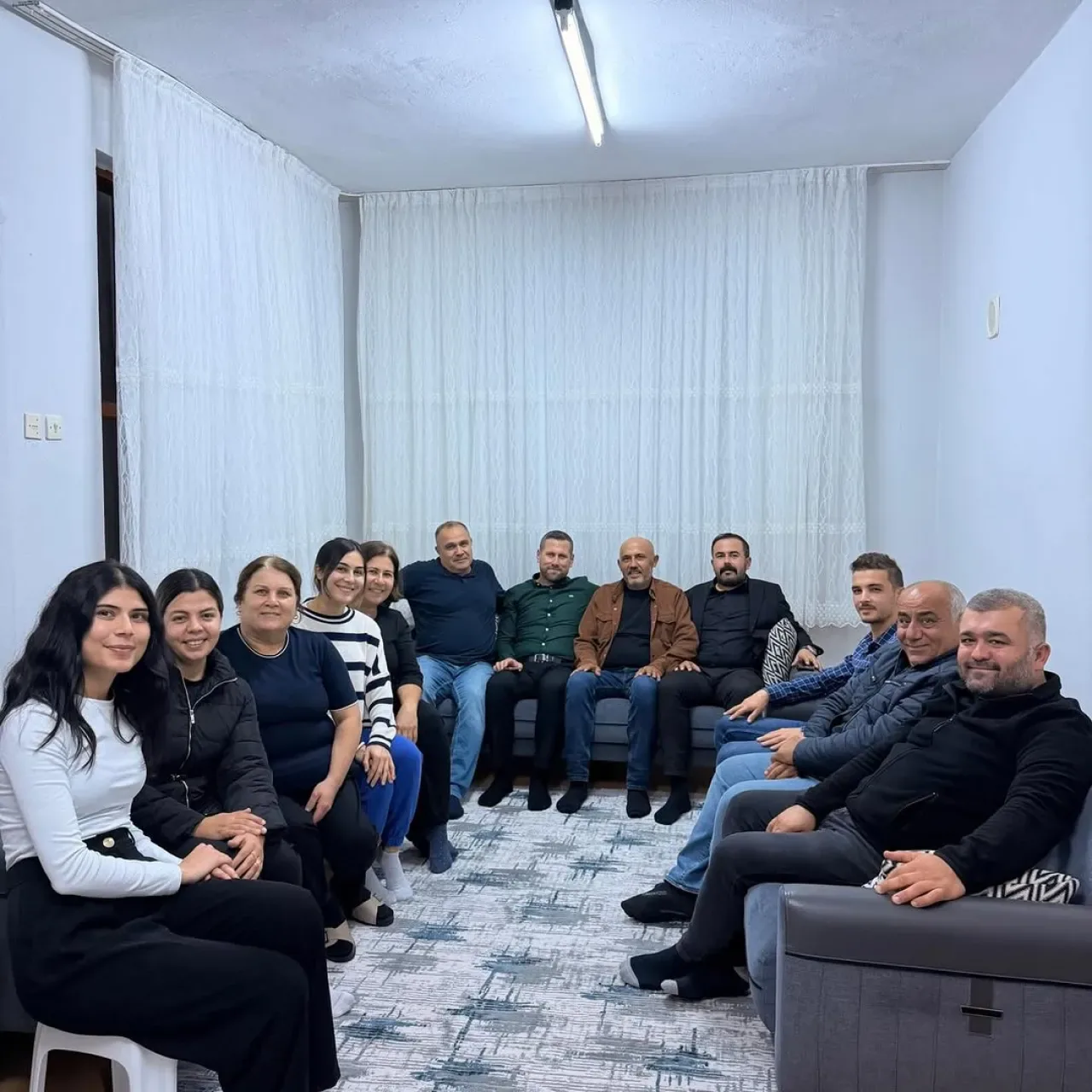 MHP Demre'de "Hayırlı Günler Komşum" Ziyaretlerini Başlattı MHP Demre'de "Hayırlı Günler Komşum" Ziyaretlerini Başlattı