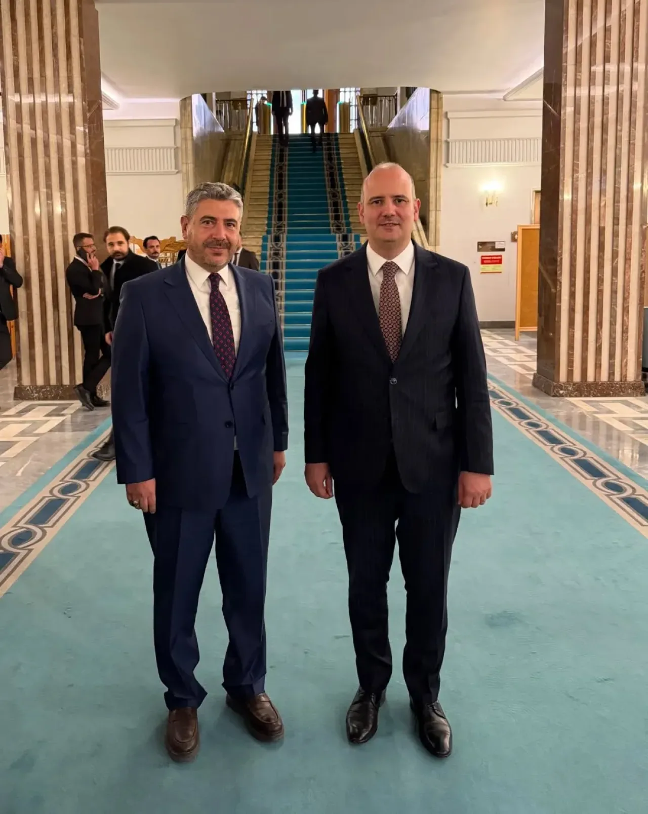 AK Parti Sincan İlçe Başkanı Mustafa Özcan, Milletvekili Ömer İleri'yi Ziyaret Etti AK Parti Sincan İlçe Başkanı Mustafa Özcan, Milletvekili Ömer İleri'yi Ziyaret Etti