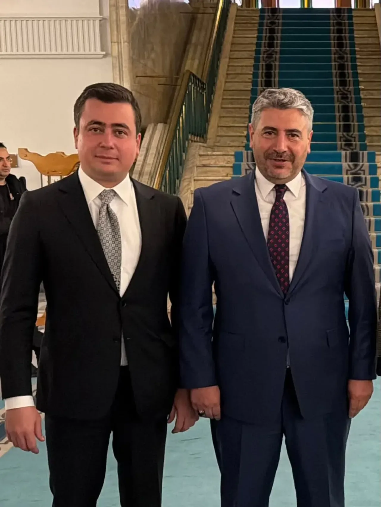 AK Parti Sincan İlçe Başkanı Mustafa Özcan, MKYK Üyesi Osman Gökçek'i Ziyaret Etti AK Parti Sincan İlçe Başkanı Mustafa Özcan, MKYK Üyesi Osman Gökçek'i Ziyaret Etti