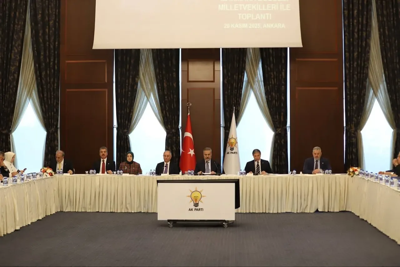 AK Parti'den Marmara Bölgesi Milletvekilleri ile Koordinasyon Toplantısı AK Parti'den Marmara Bölgesi Milletvekilleri ile Koordinasyon Toplantısı