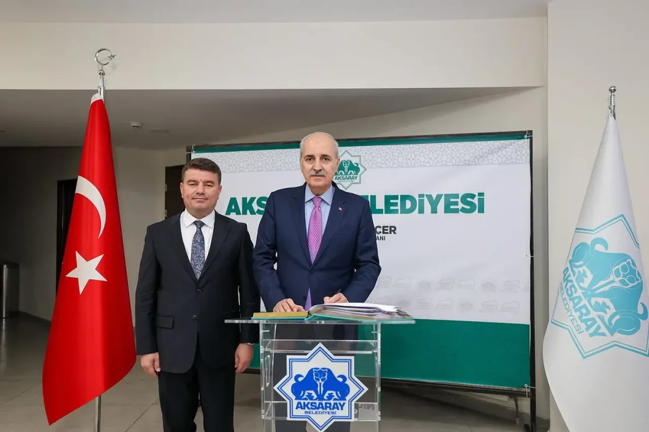 AK Partili Numan Kurtulmuş, Aksaray Belediyesi'ni Ziyaret Etti AK Partili Numan Kurtulmuş, Aksaray Belediyesi'ni Ziyaret Etti