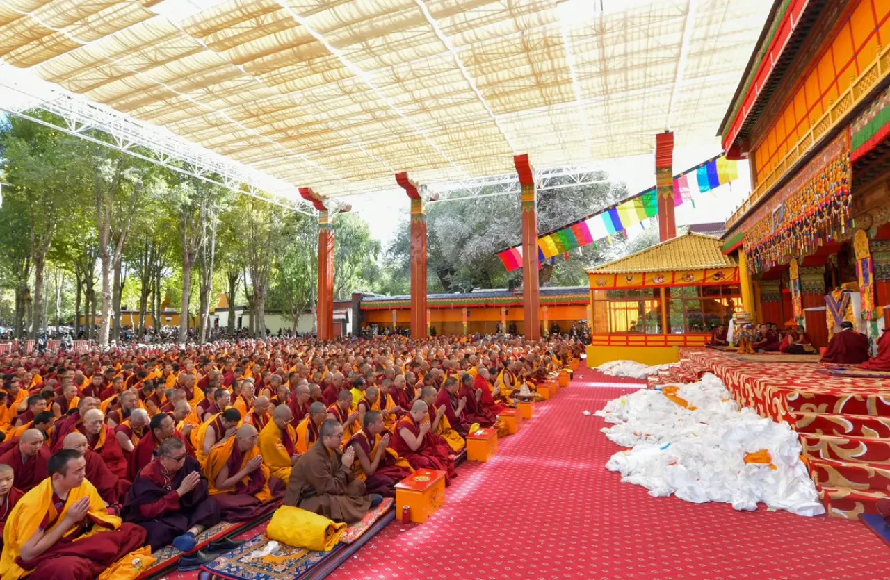 Panchen Lama, Tashilhunpo Manastırı'nda Kalachakra İnisiyasyon Töreni Gerçekleştirdi Panchen Lama, Tashilhunpo Manastırı'nda Kalachakra İnisiyasyon Töreni Gerçekleştirdi