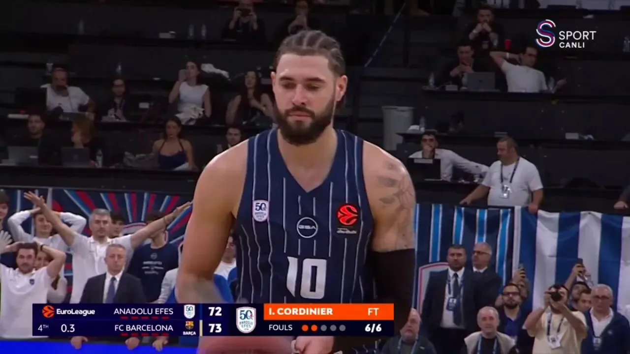 Anadolu Efes, Barcelona'yı Son Saniyede Devirdi! Anadolu Efes, Barcelona'yı Son Saniyede Devirdi!
