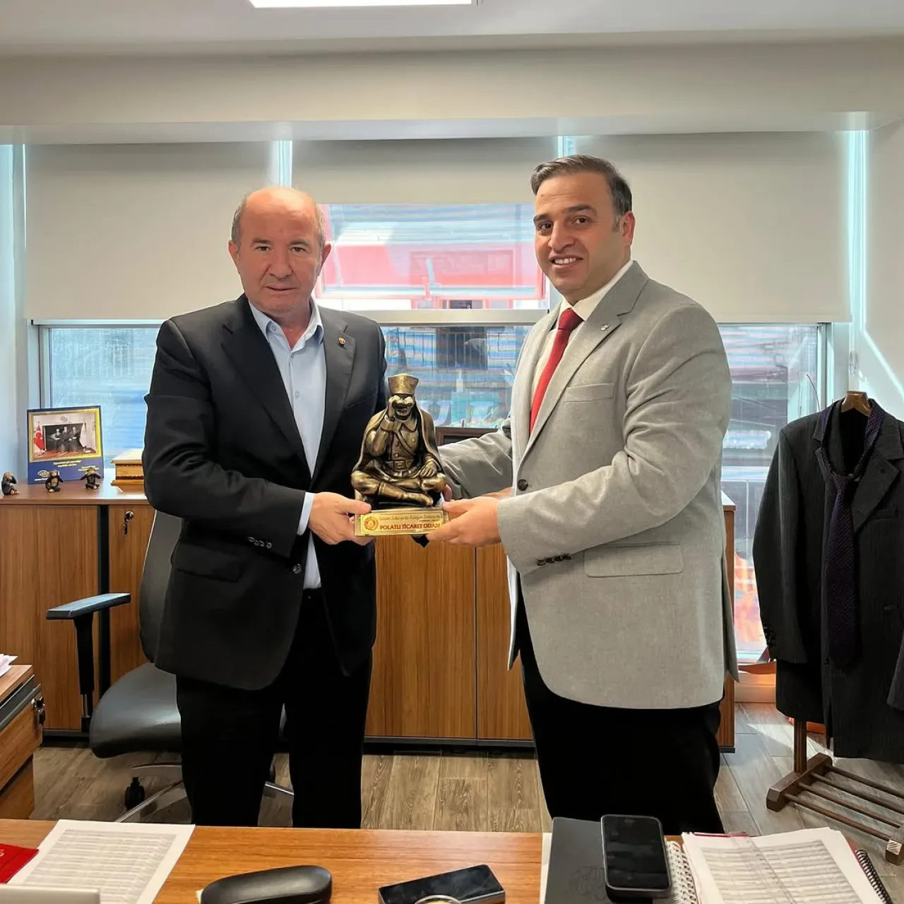 Polatlı TSO Başkanı Ulvi Sakarya, Ziraat Katılım'ın Polatlı Şubesini Ziyaret Etti Polatlı TSO Başkanı Ulvi Sakarya, Ziraat Katılım'ın Polatlı Şubesini Ziyaret Etti