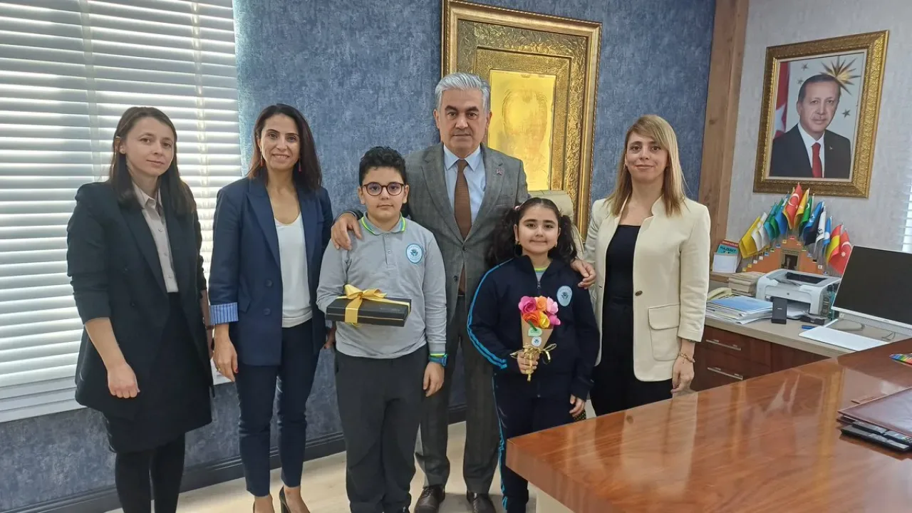 Bakırköy İlçe Milli Eğitim Müdürü Öğretmenler Günü'nde Okul Ziyaretlerini Gerçekleştirdi Bakırköy İlçe Milli Eğitim Müdürü Öğretmenler Günü'nde Okul Ziyaretlerini Gerçekleştirdi