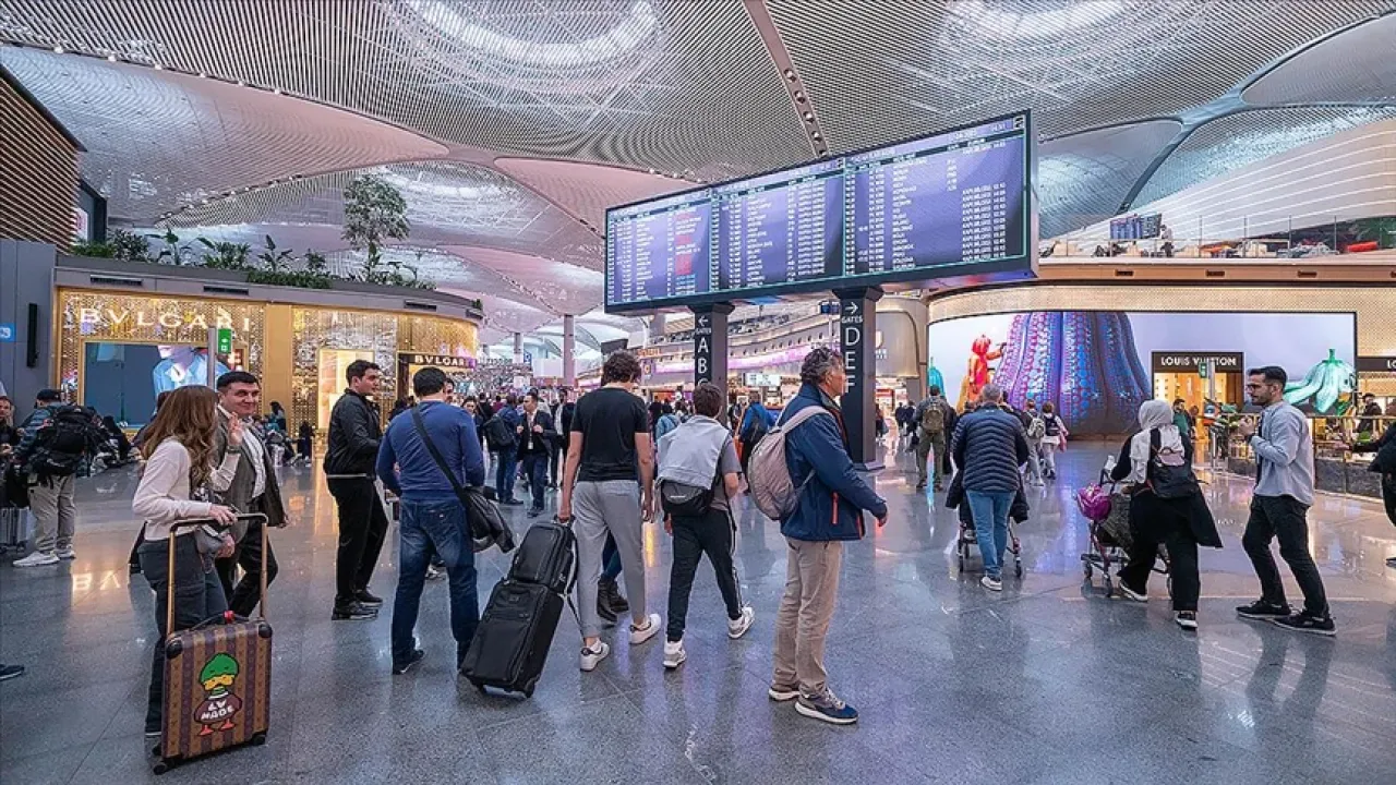 İstanbul Havalimanı Günlük 1468 Uçuşla Avrupa'nın En Yoğun Havalimanı Oldu İstanbul Havalimanı Günlük 1468 Uçuşla Avrupa'nın En Yoğun Havalimanı Oldu