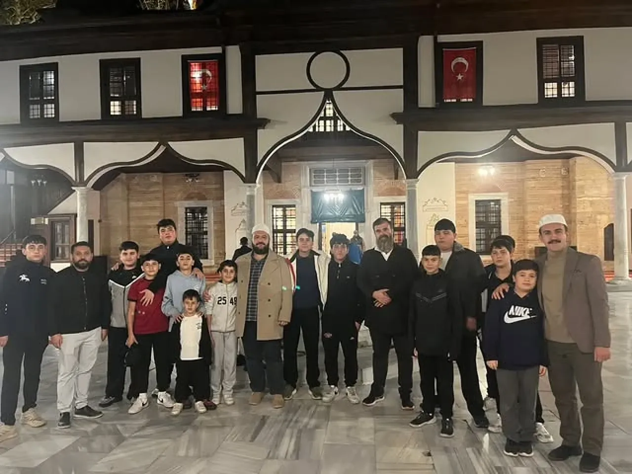 Mudanya Gençleri Tarih ve İrfanla Buluştu Mudanya Gençleri Tarih ve İrfanla Buluştu