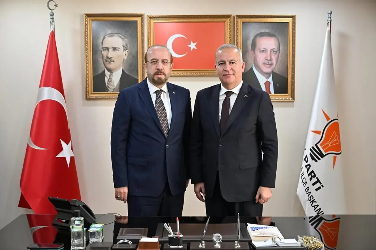 Gaziosmanpaşa'ya Enerji Yatırımları İstişaresi: Bakan Yardımcısı Şatıroğlu İlçede Gaziosmanpaşa'ya Enerji Yatırımları İstişaresi: Bakan Yardımcısı Şatıroğlu İlçede