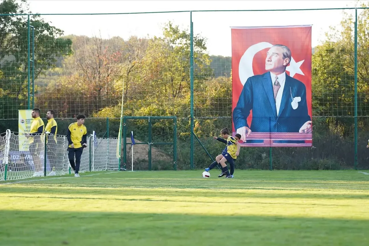 Fenerbahçe, Yalova'da 2025 Güz Kampı'nı Gerçekleştirecek Fenerbahçe, Yalova'da 2025 Güz Kampı'nı Gerçekleştirecek