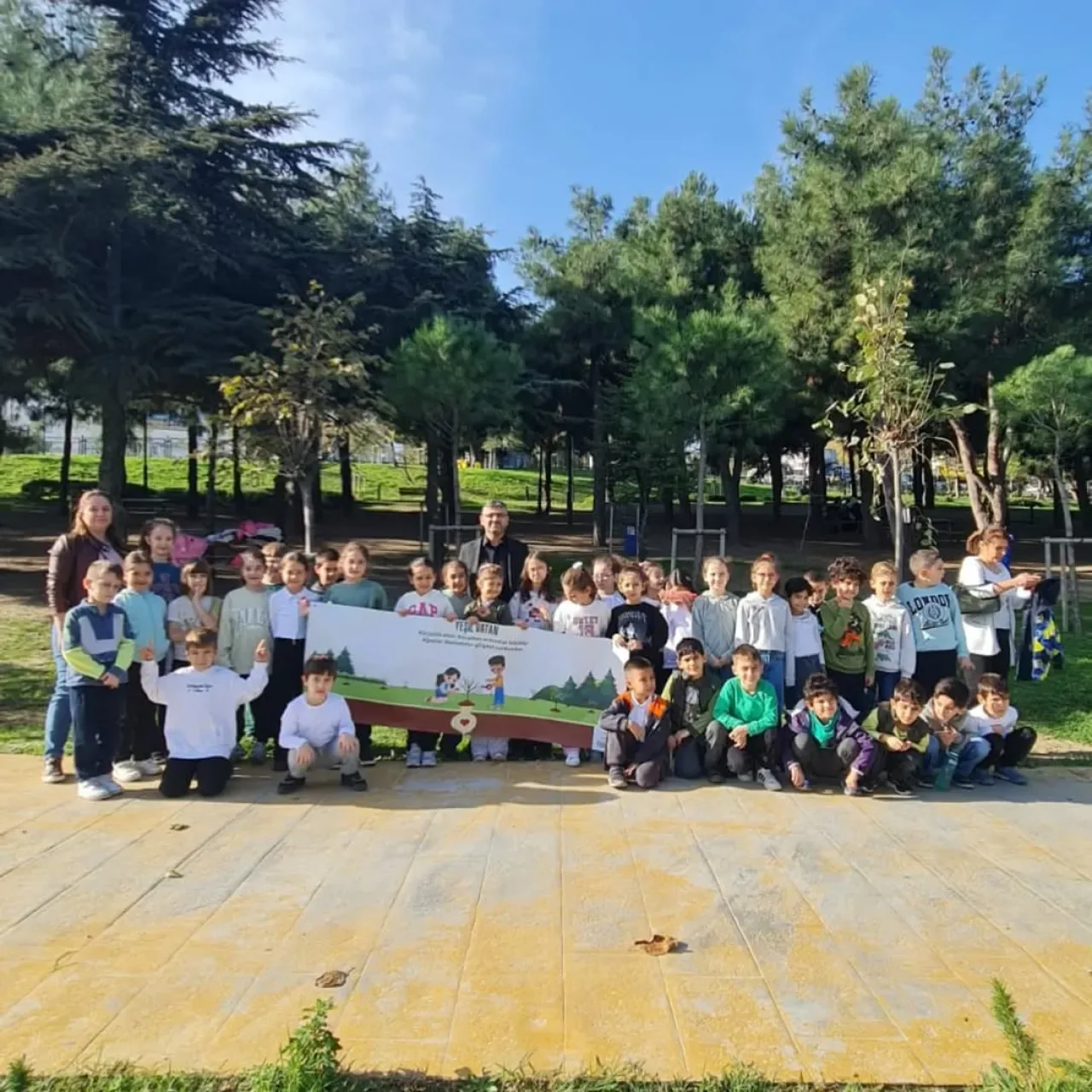Bağcılar'da Daha Yeşil Bir Gelecek İçin Çalışmalar Sürüyor Bağcılar'da Daha Yeşil Bir Gelecek İçin Çalışmalar Sürüyor