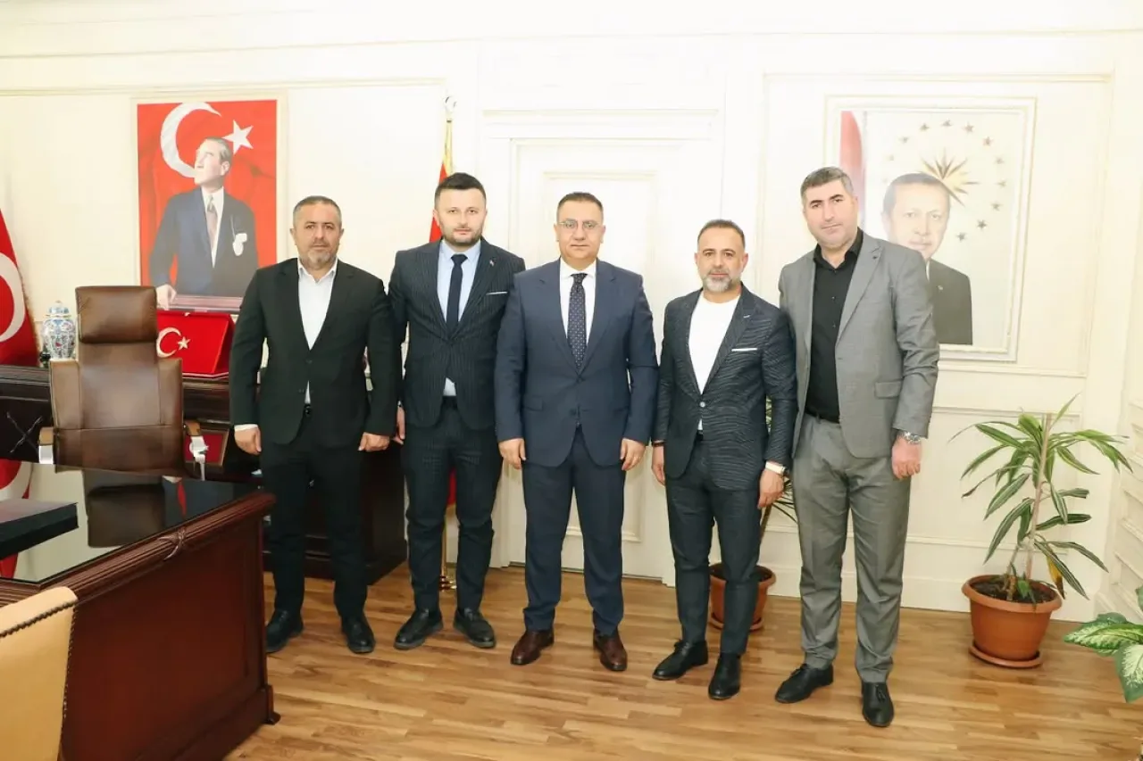 Pendik'ten Sancaktepe Kaymakamı Naif Yavuz'a Ziyaret Pendik'ten Sancaktepe Kaymakamı Naif Yavuz'a Ziyaret