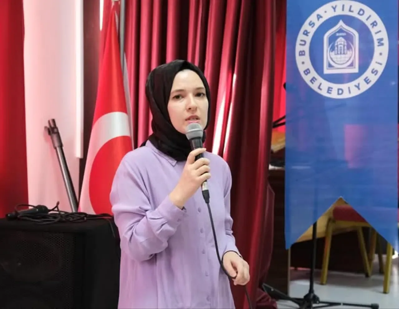 Yıldırım Belediyesi Gençlere Sağlıklı Beslenme Eğitimi Verdi Yıldırım Belediyesi Gençlere Sağlıklı Beslenme Eğitimi Verdi