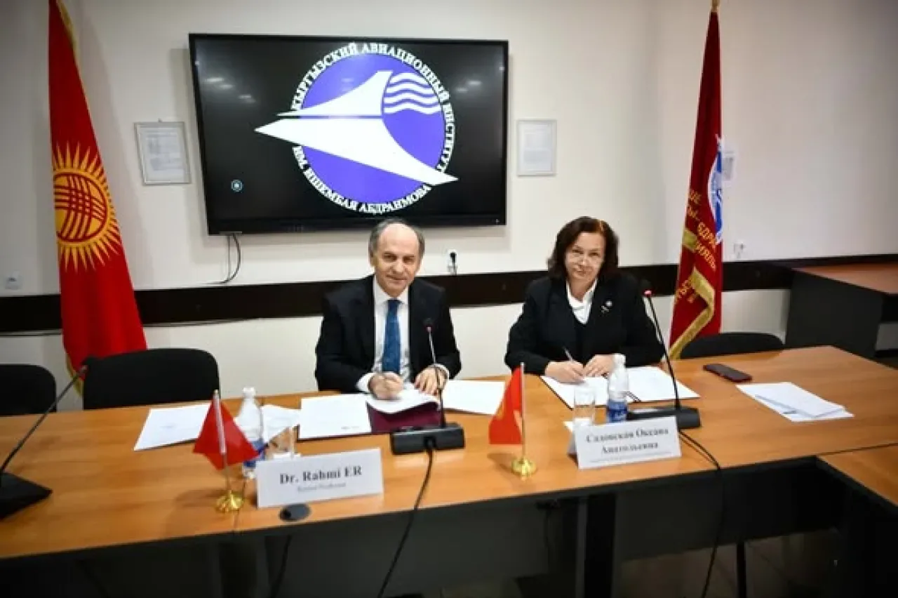 Türk Hava Kurumu Üniversitesi ile Kırgız Havacılık Enstitüsü Arasında Eğitim İş Birliği Anlaşması İmzalandı Türk Hava Kurumu Üniversitesi ile Kırgız Havacılık Enstitüsü Arasında Eğitim İş Birliği Anlaşması İmzalandı