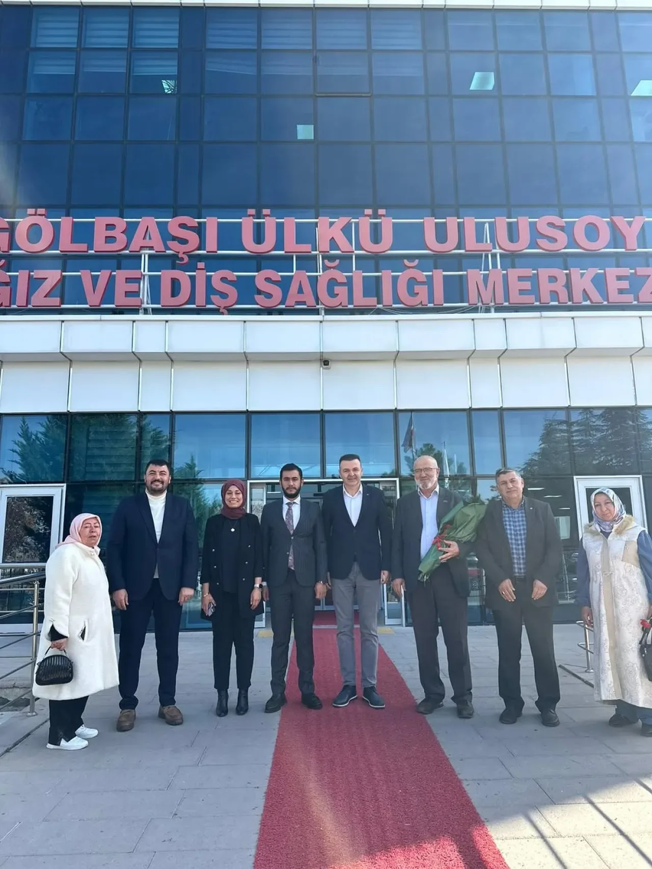 AK Parti Gölbaşı İlçe Teşkilatı'ndan Diş Hekimleri Günü Ziyareti AK Parti Gölbaşı İlçe Teşkilatı'ndan Diş Hekimleri Günü Ziyareti