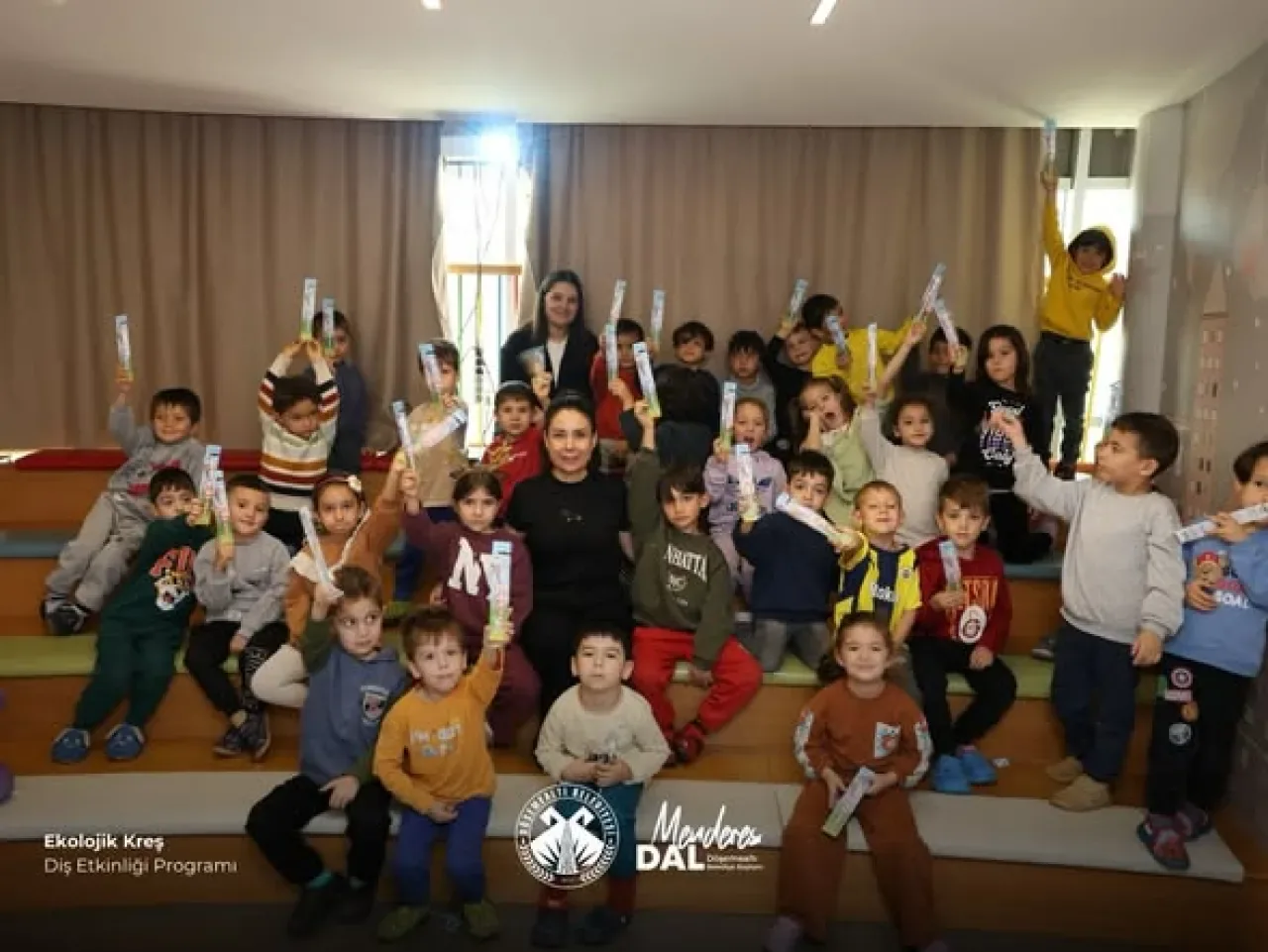 Döşemealtı Belediyesi Kreşinde Ağız ve Diş Sağlığı Etkinliği Döşemealtı Belediyesi Kreşinde Ağız ve Diş Sağlığı Etkinliği