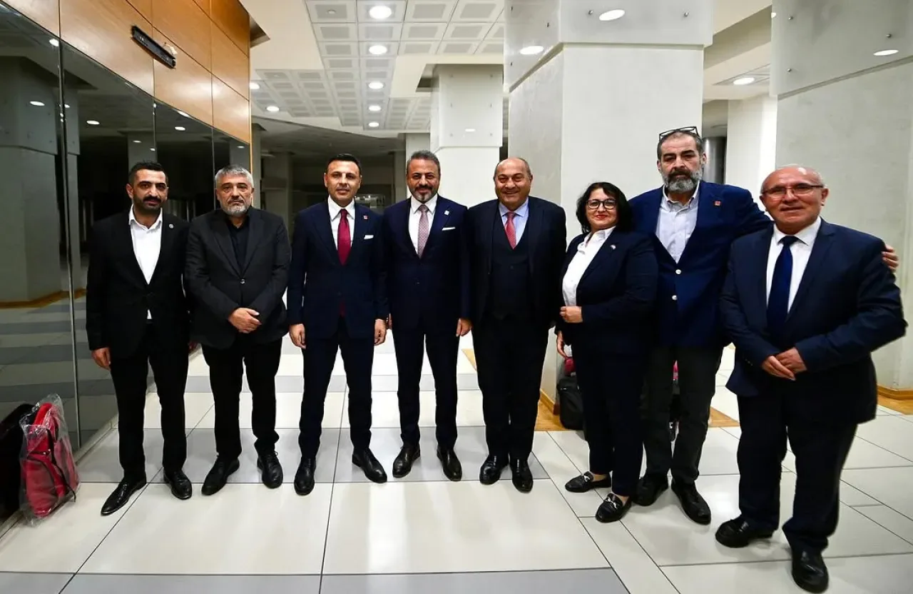 CHP Ümraniye İlçe Başkanlığı Kurultay Öncesi İstişare Toplantısı Düzenledi CHP Ümraniye İlçe Başkanlığı Kurultay Öncesi İstişare Toplantısı Düzenledi