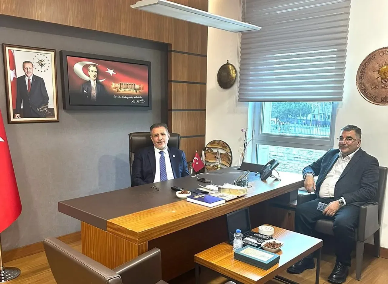 Gaziantep Milletvekili Çelikaslan, TBMM'de Dernek Başkanı Durmaz'ı Ziyaret Etti Gaziantep Milletvekili Çelikaslan, TBMM'de Dernek Başkanı Durmaz'ı Ziyaret Etti