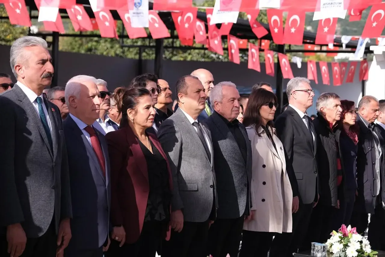 Mudanya'da İmece Çepni Zeytinyağı Fabrikası Hizmete Açıldı Mudanya'da İmece Çepni Zeytinyağı Fabrikası Hizmete Açıldı