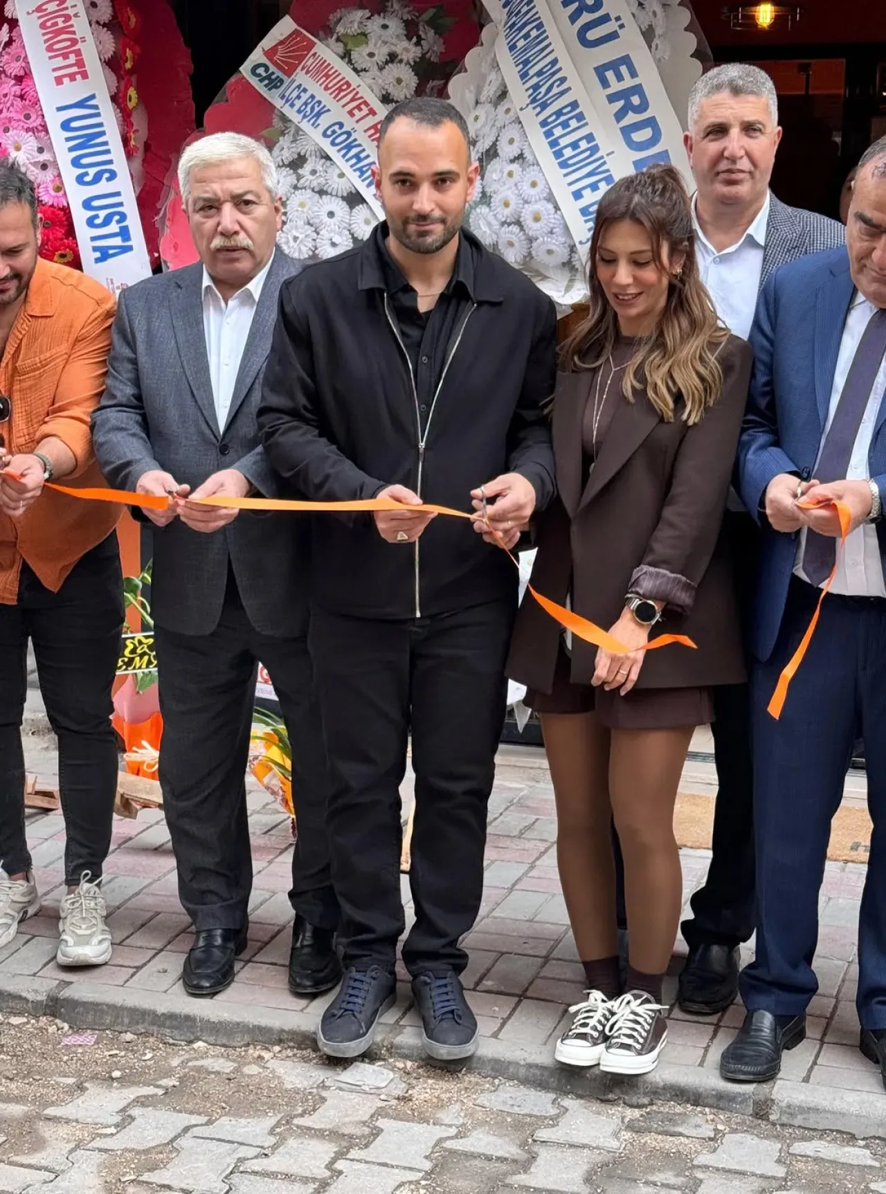 Mustafakemalpaşa'da Durak Yeni Nesil Büfe Açıldı Mustafakemalpaşa'da Durak Yeni Nesil Büfe Açıldı