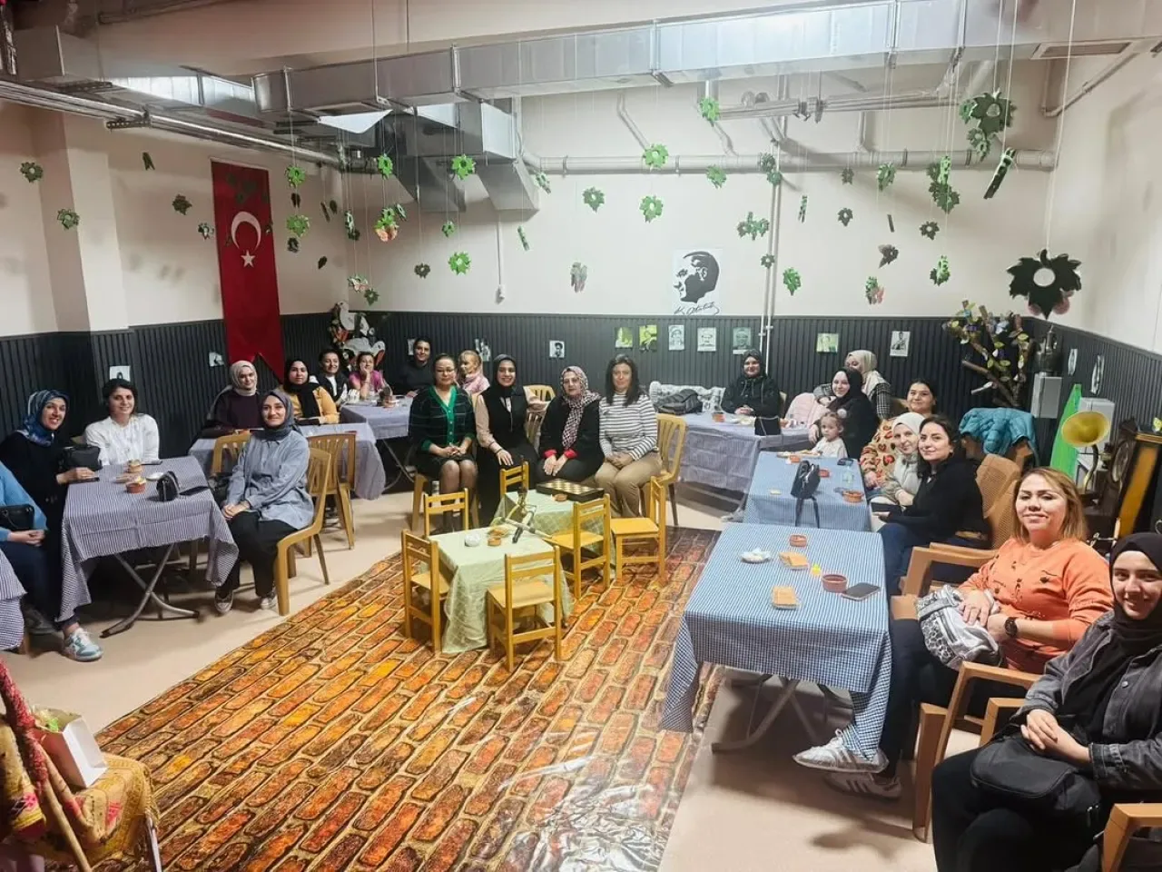 Geleneksel Meddahlık Sanatı, Yenimahalle'de Ebeveynlik Semineri ile Buluştu Geleneksel Meddahlık Sanatı, Yenimahalle'de Ebeveynlik Semineri ile Buluştu