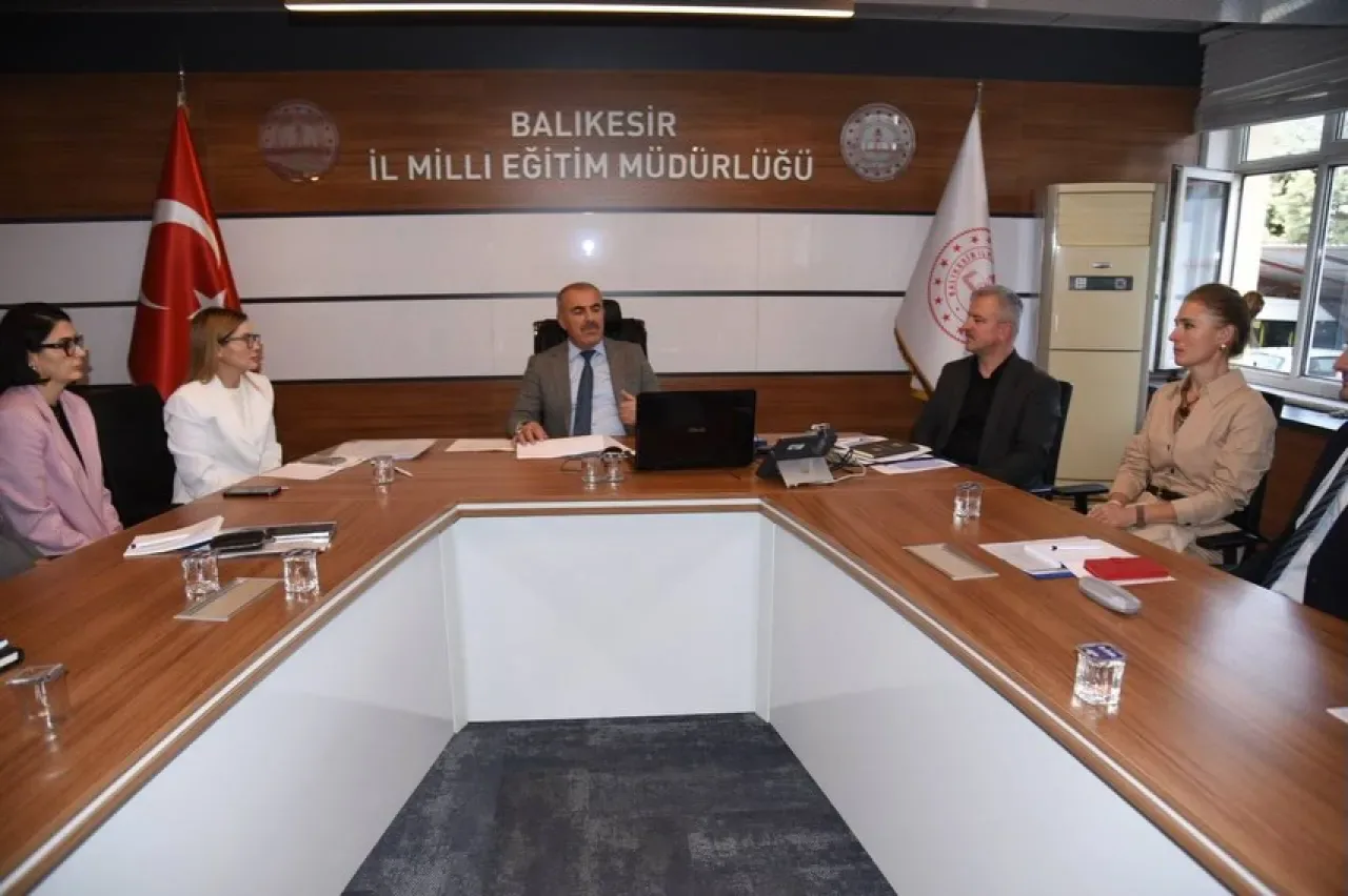 Balıkesir'de Mesleki Eğitim İçin Erasmus 2025 Hareketliliği Planları Başladı Balıkesir'de Mesleki Eğitim İçin Erasmus 2025 Hareketliliği Planları Başladı
