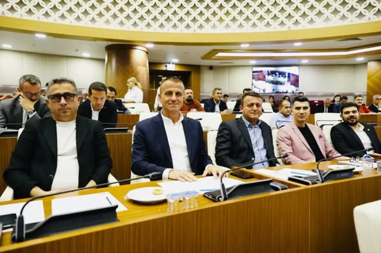 Kaş Belediye Temsilcileri Antalya Büyükşehir Meclis Toplantısı'na Katıldı Kaş Belediye Temsilcileri Antalya Büyükşehir Meclis Toplantısı'na Katıldı