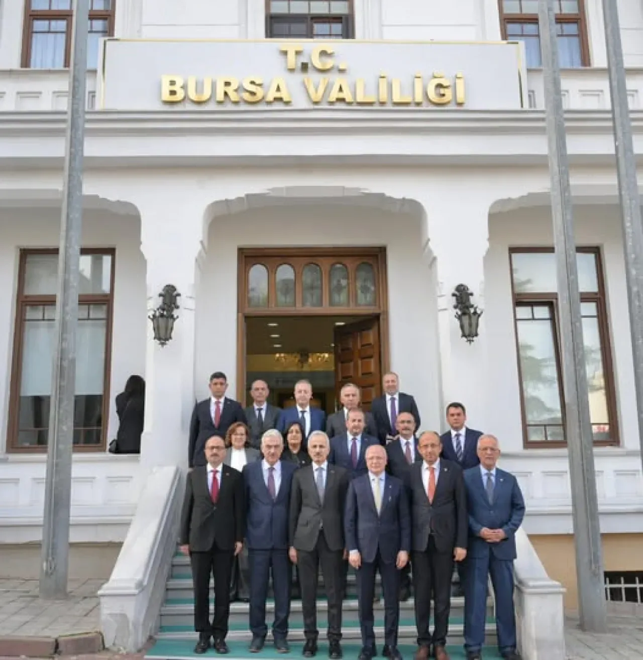 AK Parti Bursa Milletvekili Mesten ve Ulaştırma Bakanı Uraloğlu Bursa Valiliği'nde AK Parti Bursa Milletvekili Mesten ve Ulaştırma Bakanı Uraloğlu Bursa Valiliği'nde