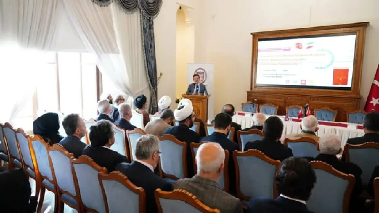 Molla Sadra'nın 'el-Esfârü'l-Erbaa' Eseri Türkçeye Çevrildi: Felsefi Miras Yeniden İnşa Ediliyor Molla Sadra'nın 'el-Esfârü'l-Erbaa' Eseri Türkçeye Çevrildi: Felsefi Miras Yeniden İnşa Ediliyor