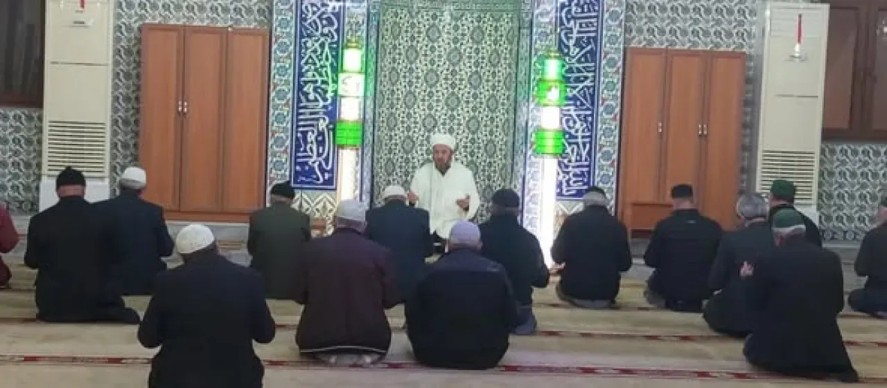 Bursa Orhangazi'de Erenler Camii'nde Sabah Namazı Buluşması Bursa Orhangazi'de Erenler Camii'nde Sabah Namazı Buluşması