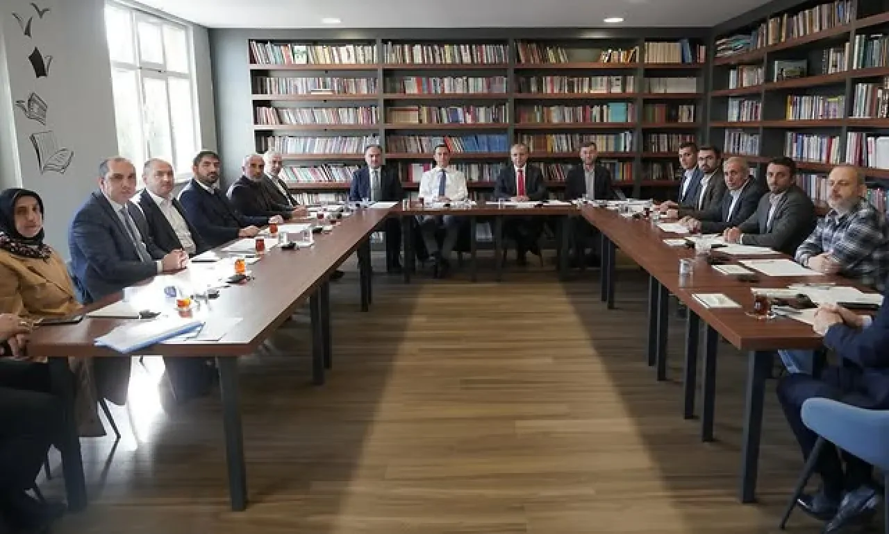 Ümraniye'de Eğitime Destek Platformu Toplantısı Gerçekleştirildi Ümraniye'de Eğitime Destek Platformu Toplantısı Gerçekleştirildi