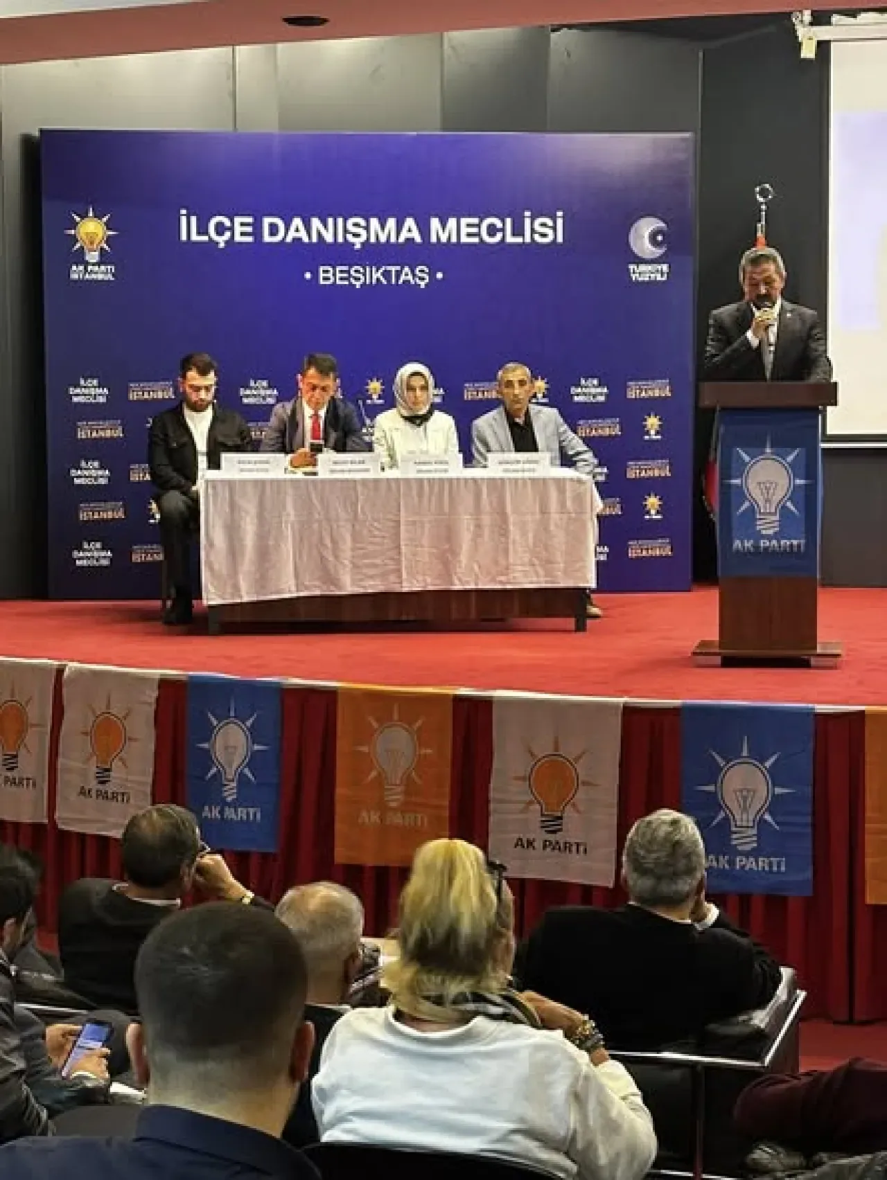 AK Parti Beşiktaş'ta Kasım Ayı Danışma Meclisi Toplantısı Gerçekleştirildi AK Parti Beşiktaş'ta Kasım Ayı Danışma Meclisi Toplantısı Gerçekleştirildi