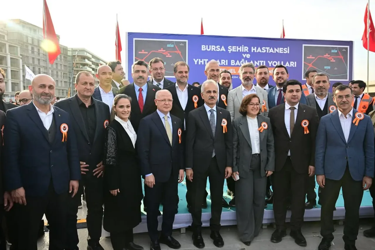 İznik'te Sağlık ve Ulaşım Projesi: Bursa Şehir Hastanesi ile YHT Garı Arasına Yeni Bağlantı Yolu İznik'te Sağlık ve Ulaşım Projesi: Bursa Şehir Hastanesi ile YHT Garı Arasına Yeni Bağlantı Yolu