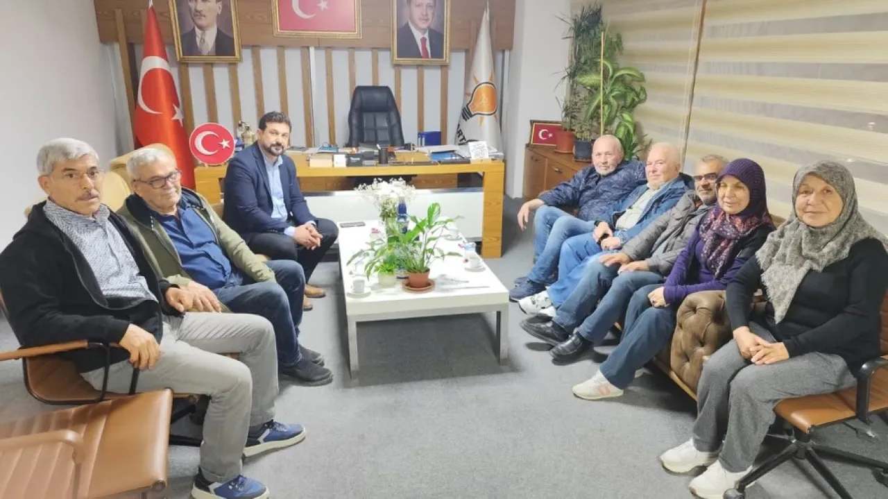 Muratpaşa AK Parti İlçe Başkanı Tuncay Hayta'ya Başsağlığı Ziyareti Muratpaşa AK Parti İlçe Başkanı Tuncay Hayta'ya Başsağlığı Ziyareti