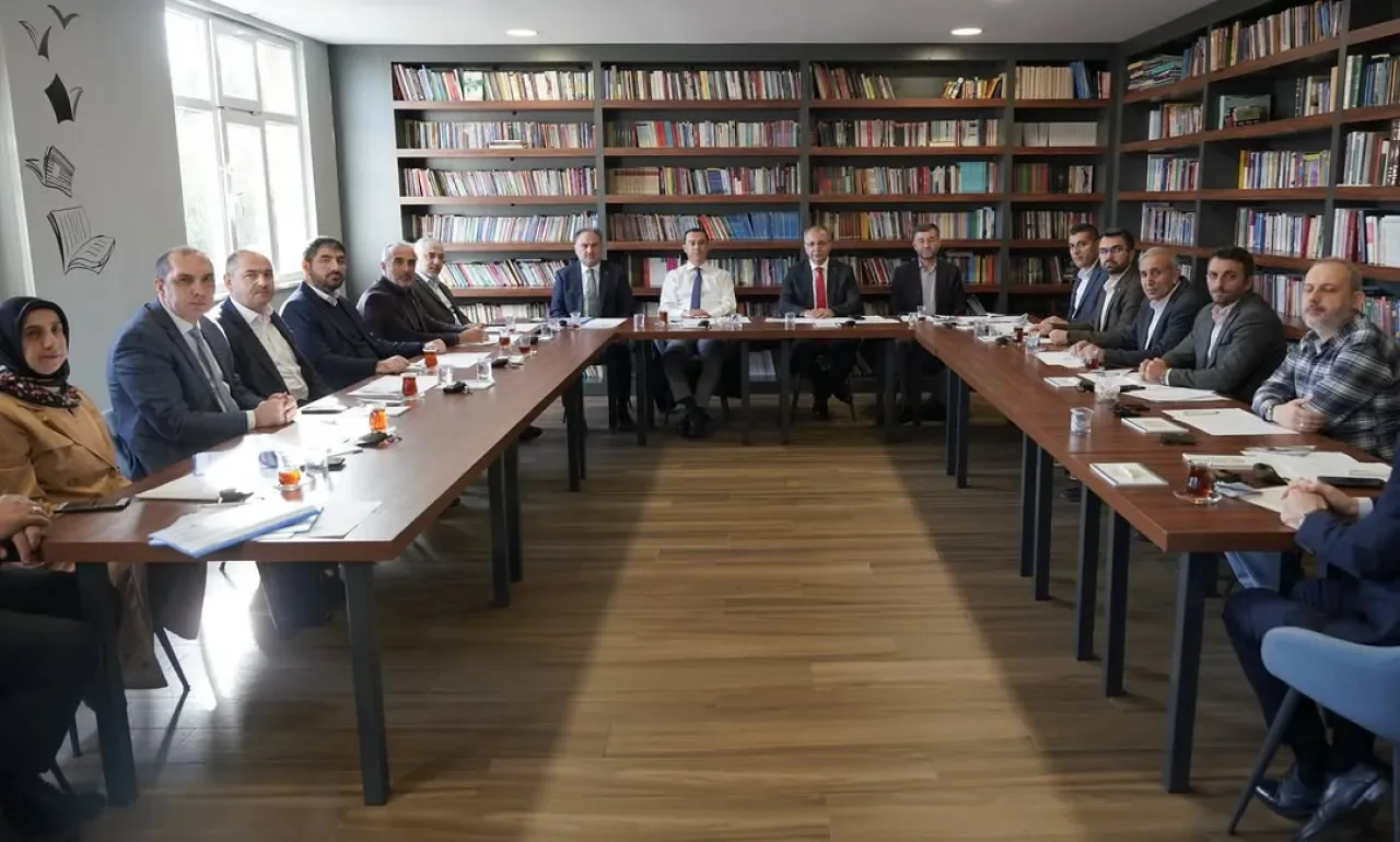Yeşilay Ümraniye Şubesi, Eğitime Destek Platformu Toplantısına Katıldı Yeşilay Ümraniye Şubesi, Eğitime Destek Platformu Toplantısına Katıldı