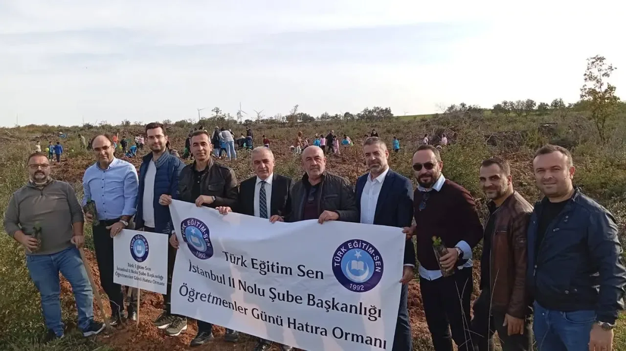 Türk Eğitim Sen'den Öğretmenler Günü'ne Özel Hatıra Ormanı Türk Eğitim Sen'den Öğretmenler Günü'ne Özel Hatıra Ormanı