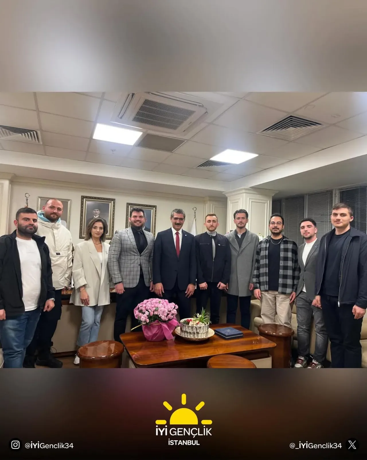 İYİ Parti İstanbul'da Yeni Dönem: Yücel Coşkun'un İl Başkanlığı Görevi Resmen Başladı İYİ Parti İstanbul'da Yeni Dönem: Yücel Coşkun'un İl Başkanlığı Görevi Resmen Başladı