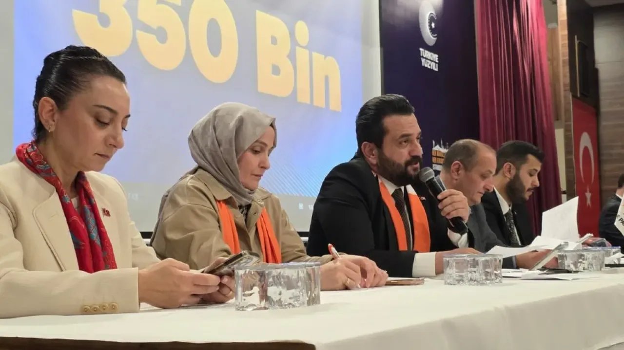 AK Parti Kartal İlçe Teşkilatı İstişare Toplantısını Gerçekleştirdi AK Parti Kartal İlçe Teşkilatı İstişare Toplantısını Gerçekleştirdi